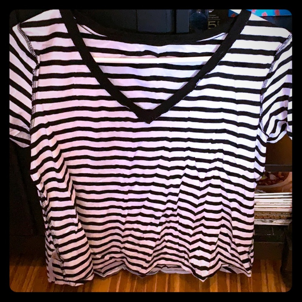 Black and White Stripped V Neck Tee Shirt